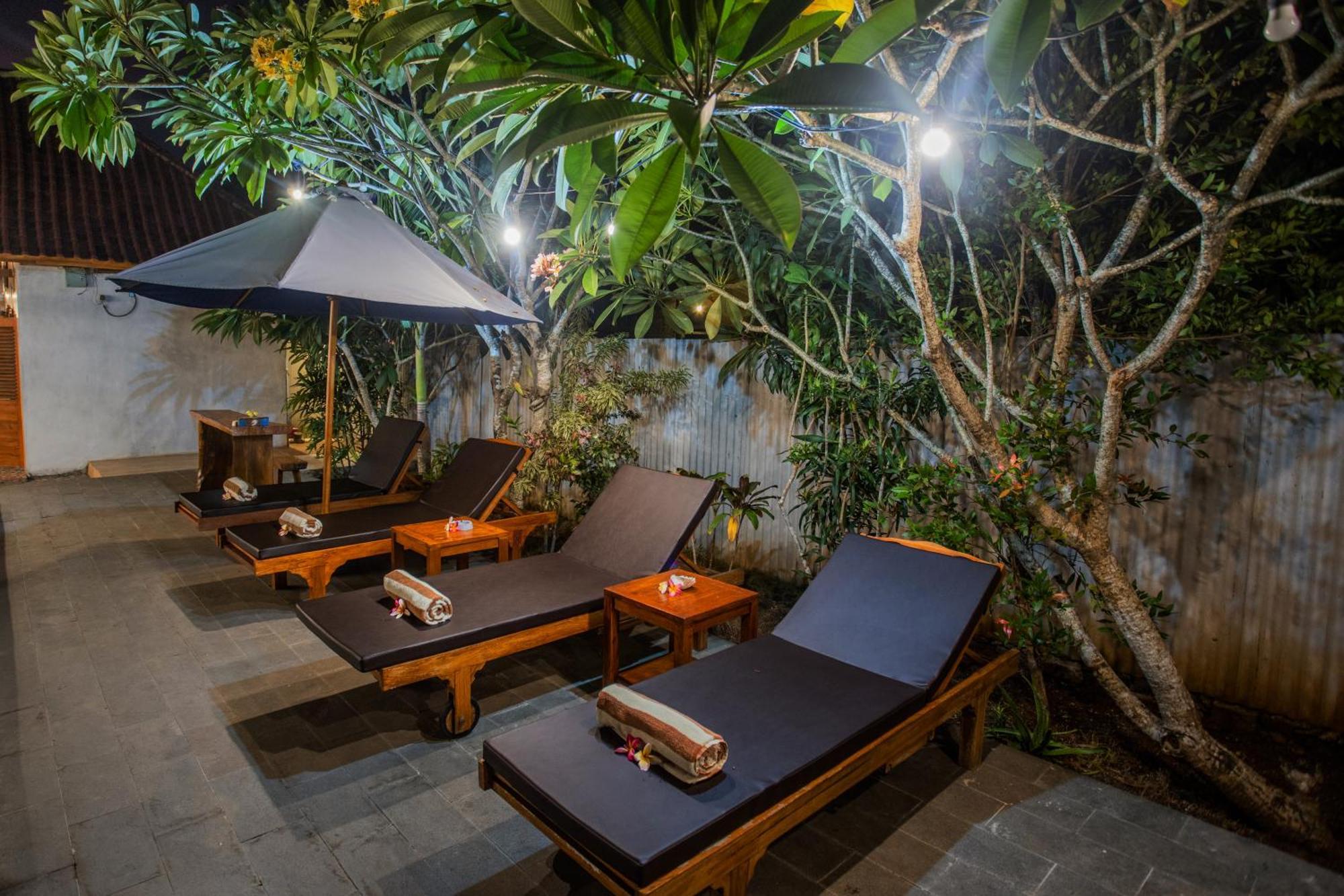 Bagus Dream Beach Villa Lembongan Exterior photo